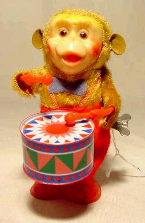 Vintage ‘70s Wooden MUSICAL STAGE Wind Up Toy Drum